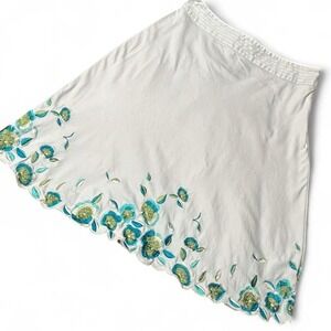 Vintage Vibe White Knee Length Skirt Floral Embroidery Size Medium